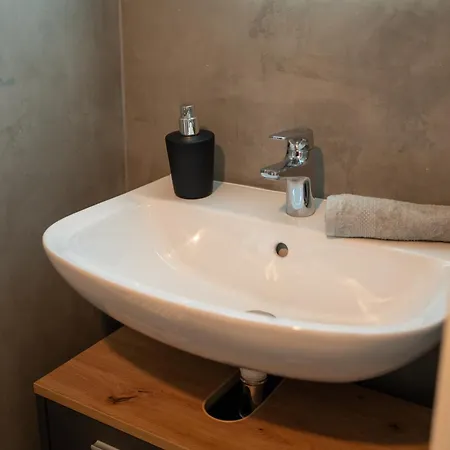 Living 1 - Modern & Zentral Apartamento *